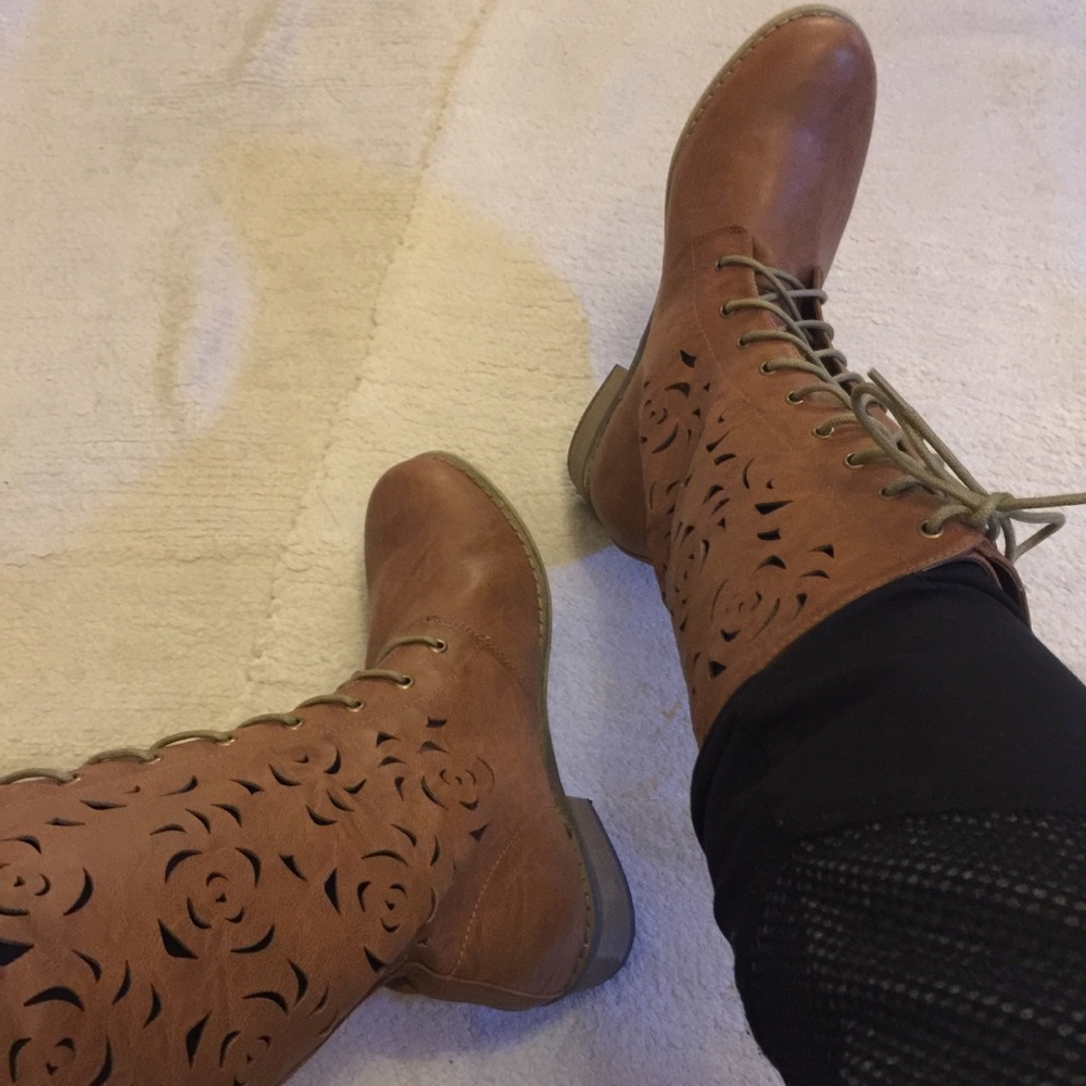 NWOT Modesta Brown Boots